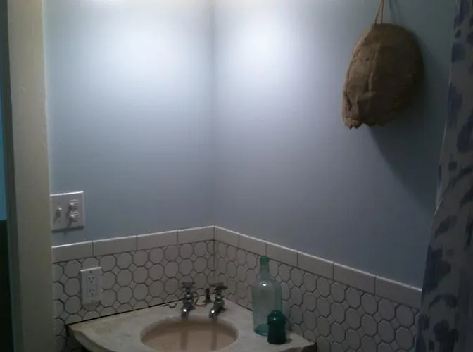 Barnard House Bed & Breakfast 2*
